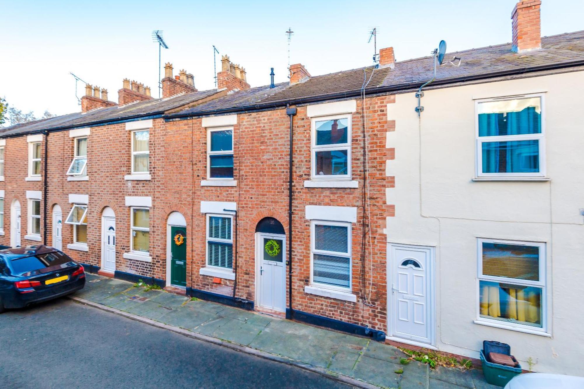 New! Spacious 2-Bed Home In Chester City-Centre By 53 Degrees Property, Ideal For Couples & Small Groups, Great Location - Sleeps 5 Eksteriør bilde