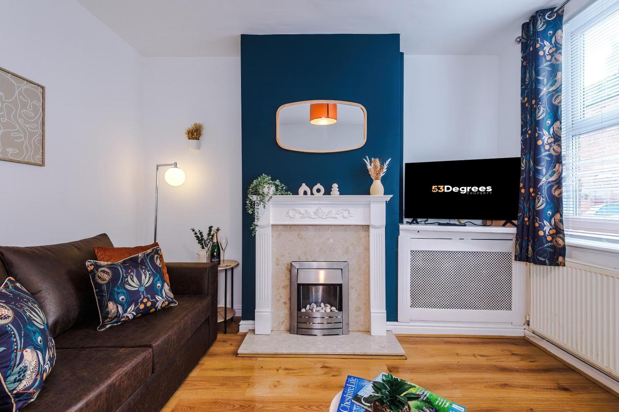 New! Spacious 2-Bed Home In Chester City-Centre By 53 Degrees Property, Ideal For Couples & Small Groups, Great Location - Sleeps 5 Eksteriør bilde